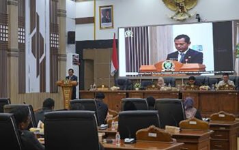 Jawaban Bupati Atas Pandangan Umum Fraksi Terhadap Ranperda Tentang Perubahan APBD 2026 4 Hal 2 Bal 3 klm 2