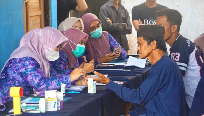 Cegah TB, Warga Nungka Jalani Cek Kesehatan Gratis