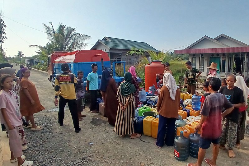 Bantuan Air Bersih, Warga Apresiasi Respons Cepat Pemkab 1 Hal 4 4 KLM Martapura Bantuan air