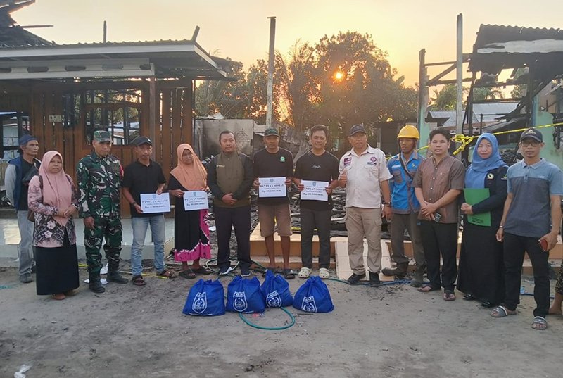 Bantuan untuk Korban Kebakaran di Gambut Barat 1 Hal 4 4 KLM Martapura Beri bantuan