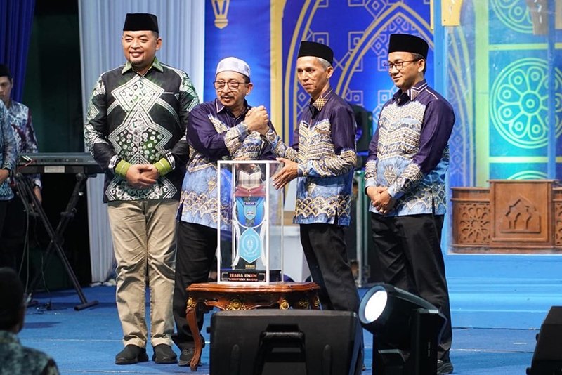 Hal 4 4 KLM Martapura Juara MTQ