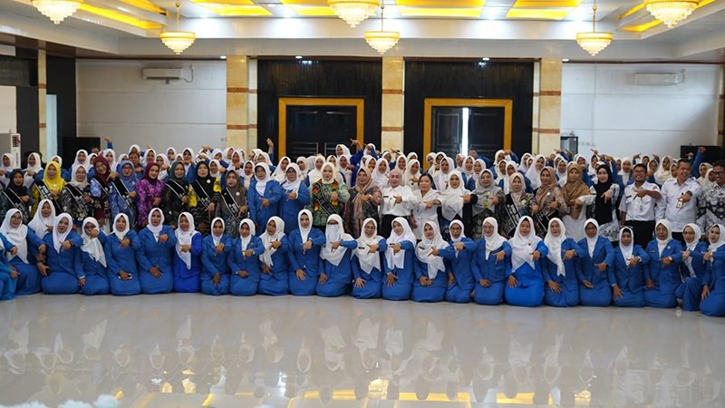 HUT ke-76IGTKI-PGRI Kotabaru Kukuhkan Pengurus Baru 1 Hal 4 Kotabaru 1 3 klm