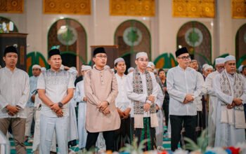 Maulid Nabi di Masjid Agung Al Munawwarah, Jamaah Diajak Teladani Akhlak Rasulullah 5 Hal 6 3 KLM BJB 2 13