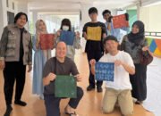 SBK Sasirangan Banjarbaru Kenalkan Wastra Banjar kepada Pelajar Australia dan Jepang
