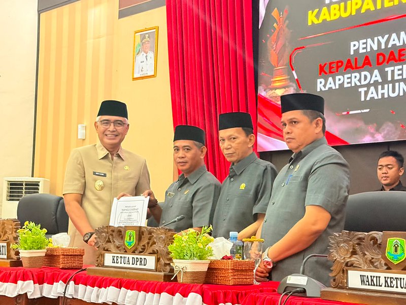 Wabup Sampaikan Penjelasan APBD Perubahan Tahun 2026 1 Hal 9 HSU 4 klm 1