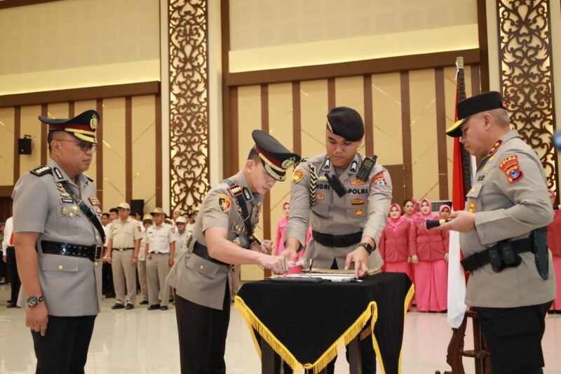 Kombes Pol Riza Muttaqin Resmi Pimpin Polresta Banjarmasin 1 IMG 20260801 WA0058 scaled e1785589042567