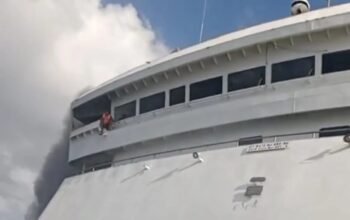 KMP Mutiara Sentosa 2 Terbakar di Perairan Sumenep 4 IMG 20260802 WA0014