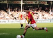 Dean James Tampil 90 Menit, Bawa Go Ahead Eagles Bungkam Klub Inggris Luton Town 1-0
