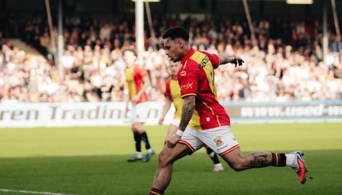 Dean James Tampil 90 Menit, Bawa Go Ahead Eagles Bungkam Klub Inggris Luton Town 1-0