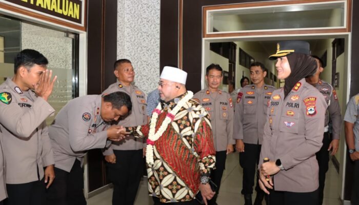Kunjungi Polres Batola, Habib Aboe Bakar Tekankan Perang Total Melawan Narkoba dan Penguatan Pelayanan Publik