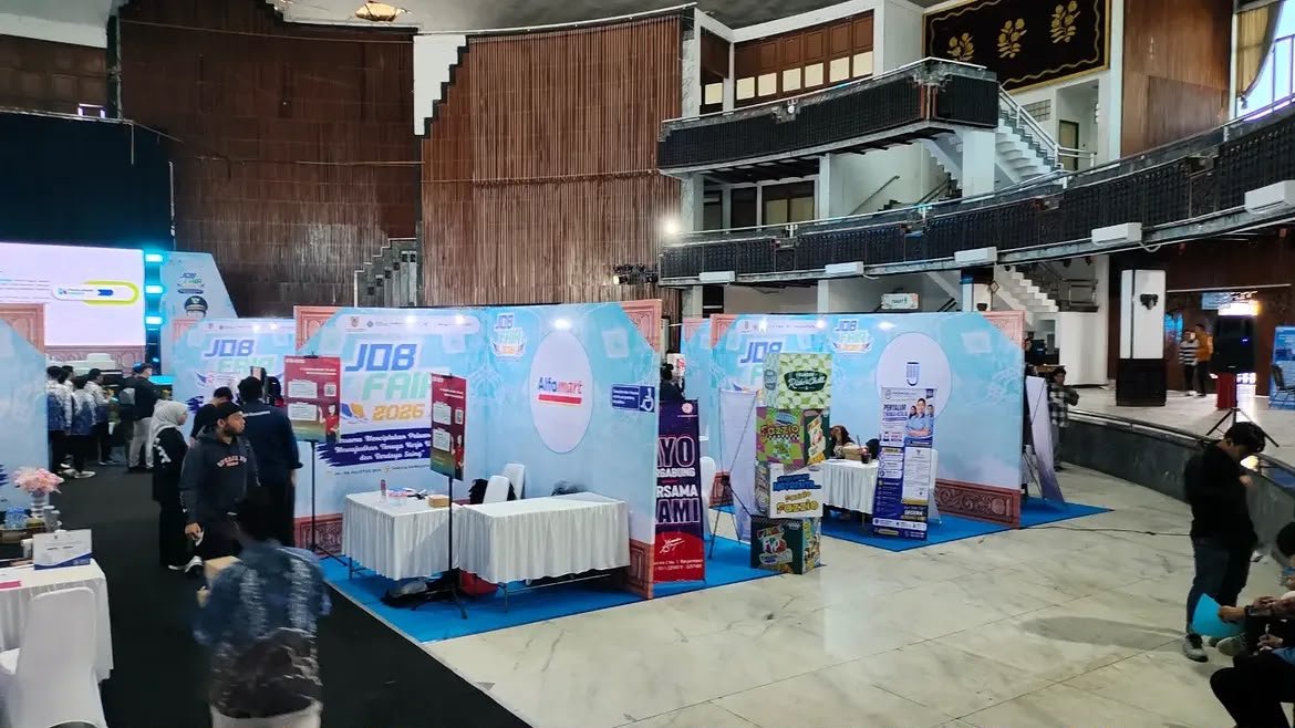 Job Fair Kalsel 2026 Tawarkan 2.008 Lowongan, 1.200 di Antaranya Pekerjaan Tetap 1 IMG 20260804 WA0028