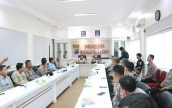 Terima Kunjungan Komisi III DPR RI, Kapolresta Banjarmasin Paparkan Strategi Menjaga Kondusivitas Kota 4 IMG 20260805 WA0033