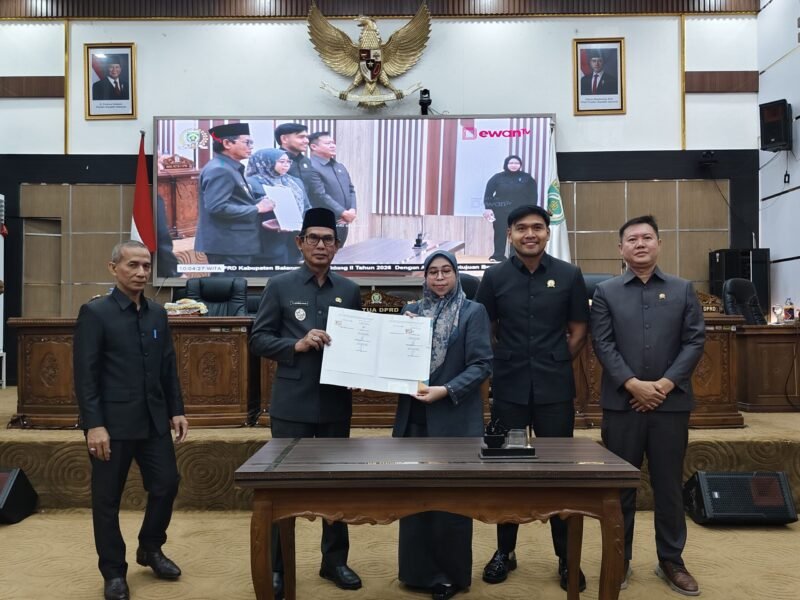 DPRD Bersama Pemkab Balangan Sepakati Raperda Perubahan APBD TA 2026 Jadi Perda 1 IMG 20260807 WA0029 1 scaled e1786093891704