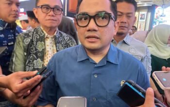 Disinggung Dasar Kritik ASN Disebut Absen, Ngopi, Absen, Pulang, Ketua Komisi II DPR RI Minta Wartawan Menilai Sendiri 4 IMG 20260807 WA0030 1