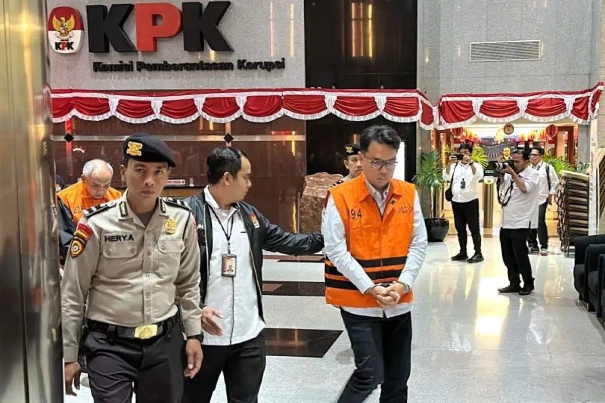 KPK Tahan Empat dari Lima Tersangka Kasus Iklan Bank BJB 1 IMG 20260810 WA0049