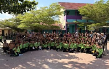 Mahasiswa KKN Tematik-LH ULM Ajak Siswa SDN 5 Syamsudin Noor PeduliLingkungan 4 IMG 20260812 WA0027