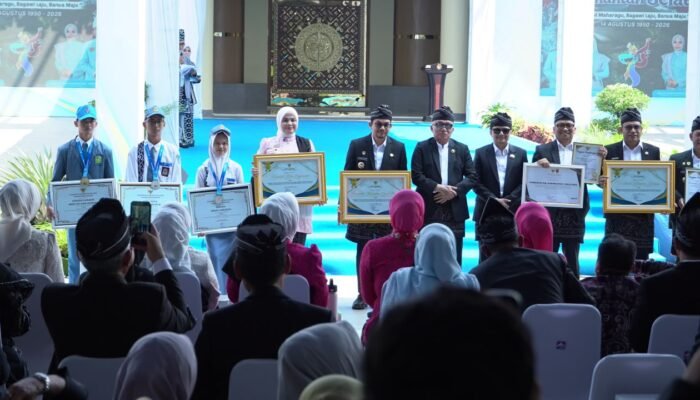 Banjarmasin Raih Dua Penghargaan di Puncak Harjad ke-76 Kalimantan Selatan