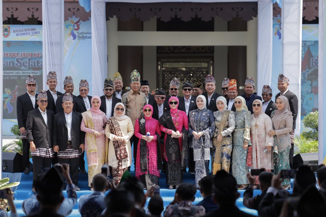 Pimpinan dan Anggota DPRD Kalsel Hadiri Puncak Hari Jadi ke-76 Provinsi Kalsel 1 IMG 20260814 WA0010