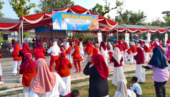 Ratusan Warga HST Ikuti Senam Sehat Berhadiah