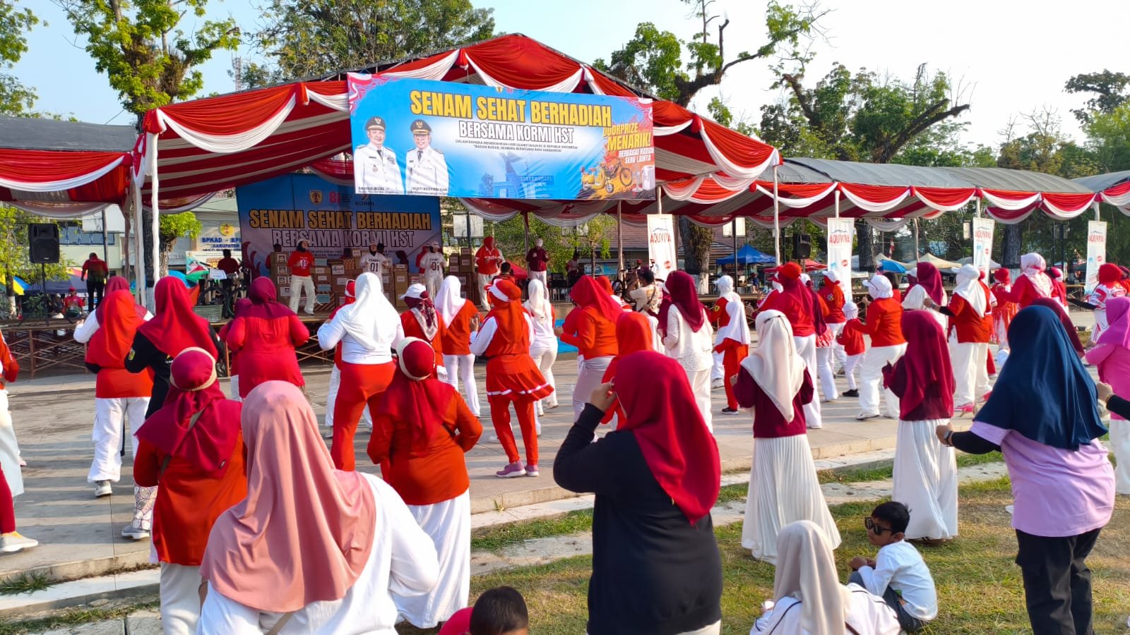 Ratusan Warga HST Ikuti Senam Sehat Berhadiah 1 IMG 20260817 WA0005