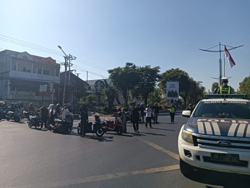 Dirgahayu RI ke-81, Polresta Banjarmasin Ajak Warga Hentikan Aktivitas Sejenak Hormati Detik-detik Proklamasi 1 IMG 20260817 WA0035 1 e1786969143285