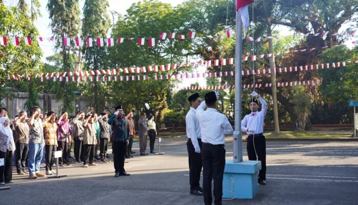 Semarak HUT ke-81 RI, PLN Indonesia Power UBP Barito Hadirkan Upacara Bernuansa Wastra Nusantara