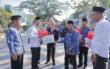 Sekretariat DPRD Kalsel Gelar Upacara Kemerdekaan, Berikan Bantuan untuk Veteran 4 IMG 20260818 WA0011