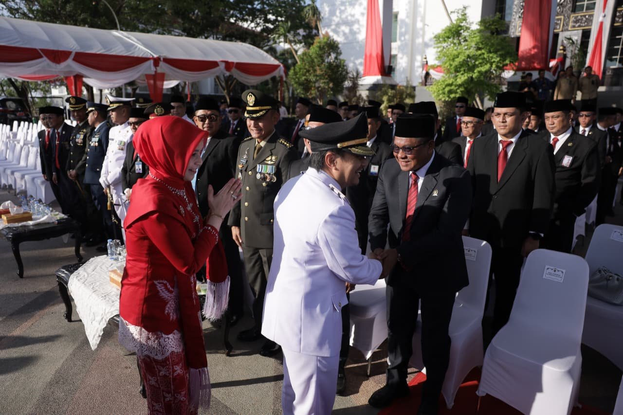 H. Kartoyo Hadiri Upacara Penurunan Bendera HUT ke-81 RI 1 IMG 20260818 WA0014