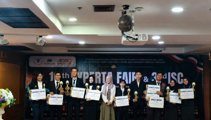 Mahasiswa FAPERTA UNISKA MAB Sulap Limbah Kulit Buah Naga Jadi Skincare, Raih Medali Emas di Thailand