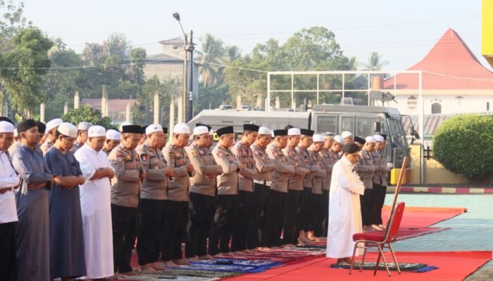 Polres HSS Salat Istisqa Doakan Diturunkan Hujan