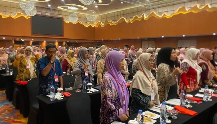 Kepala Sekolah di Banjarmasin Didorong Mahir Public Speaking