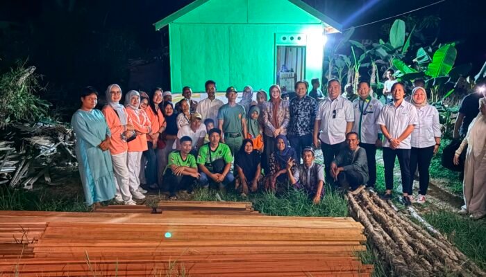 NSC Peduli Dhuafa, Adaro Indonesia dan UPZ Bakti Bersama Bedah Rumah Warga Lansia di Kabupaten Banjar
