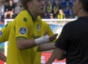 Ole Romeny di Kartu Merah, Justin Hubner Bermain 90 Menit Saat Fortuna Sittard Dikalahkan AZ Alkmaar 0-2
