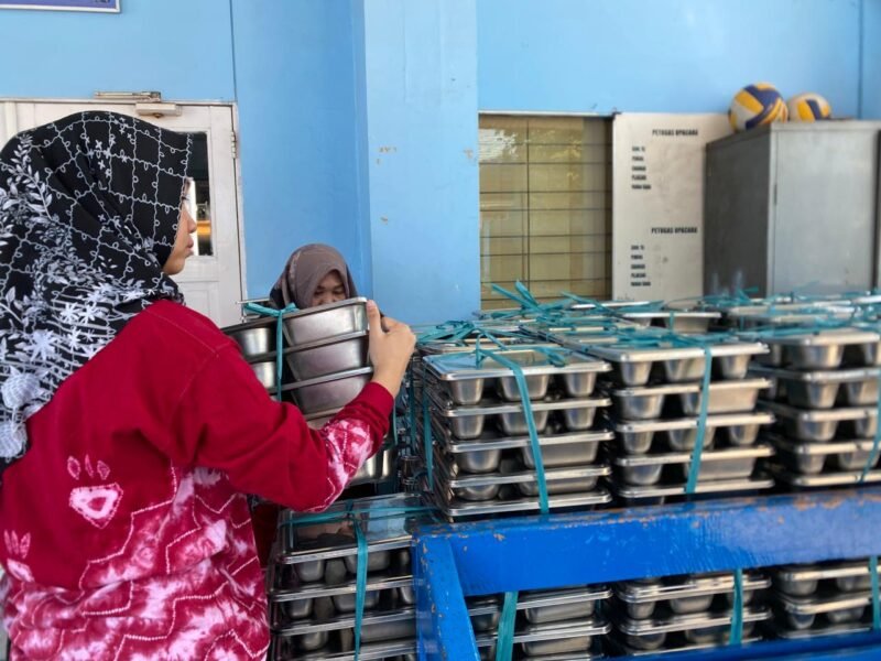 MBG di Banjarmasin Tetap Berjalan, Disdik Pastikan Sekolah Negeri Terus Terlayani 1 IMG 20260823 WA0026 e1787484174536