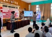 Lewat Polwan Goes To School, Srikandi Polresta Banjarmasin Bekali Siswa dengan Pendidikan Karakter