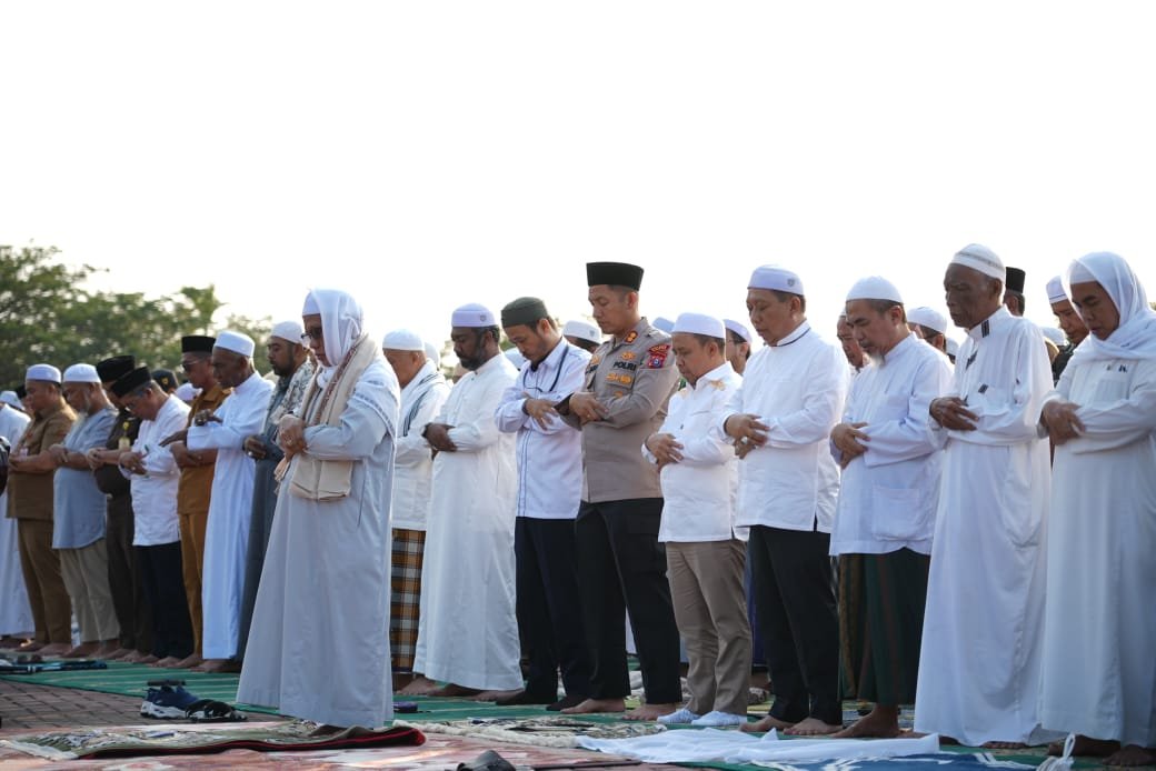 Bupati Dan Wakil Bupati Tapin Shalat Istisqa Minta Hujan Bersama Para Ulama, Habaib dan Pelajar 1 IMG 20260824 WA0027