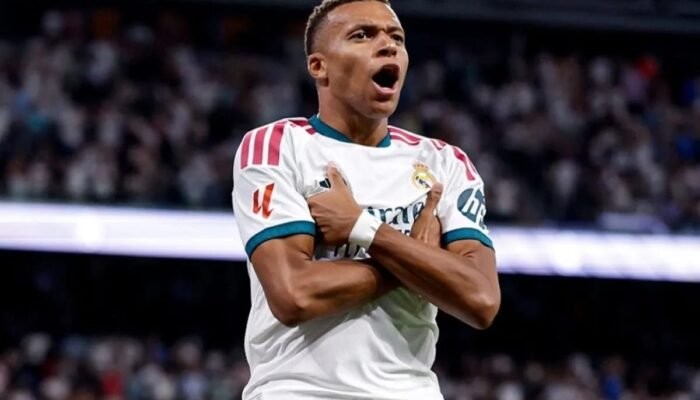 Kylian Mbappe Bikin Hattrick, Real Madrid Bungkam Real Sociedad 4-1
