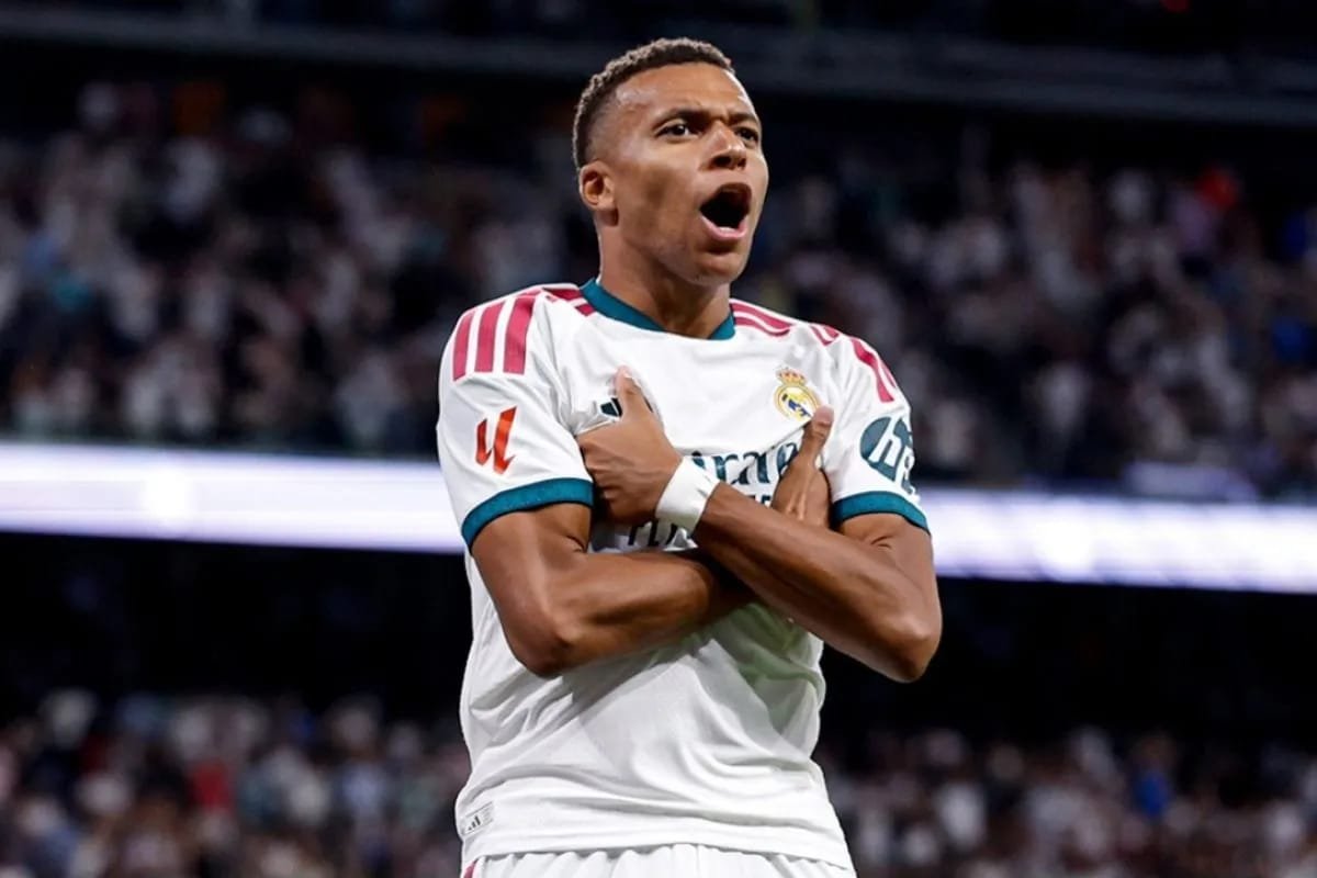 Kylian Mbappe Bikin Hattrick, Real Madrid Bungkam Real Sociedad 4-1 1 IMG 20260827 WA0004