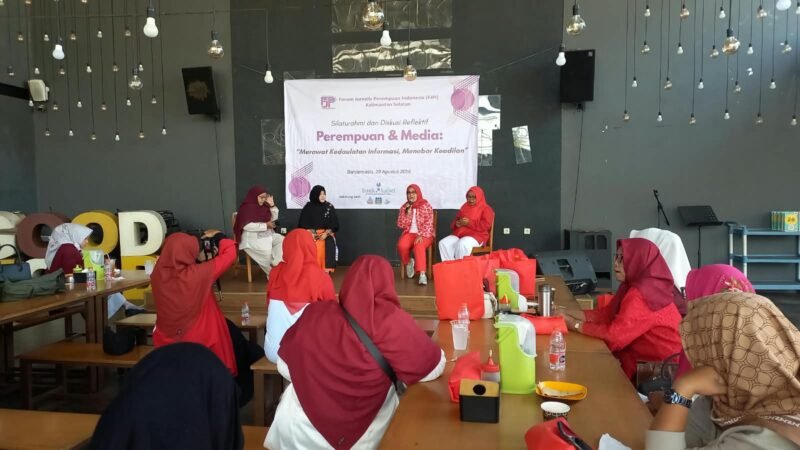 Jurnalis Perempuan Jangan Hanya Beritakan Kabut Asap, Dorong Pencegahan Karhutla 1 IMG 20260829 WA0011 e1787977795183