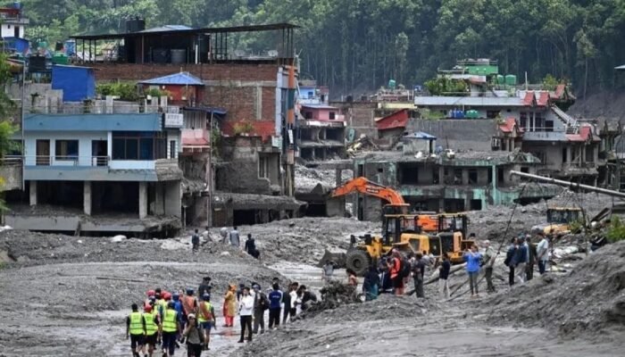 Korban Tewas Banjir Bandang Nepal-China Capai 633, Hampir 3.000 Hilang