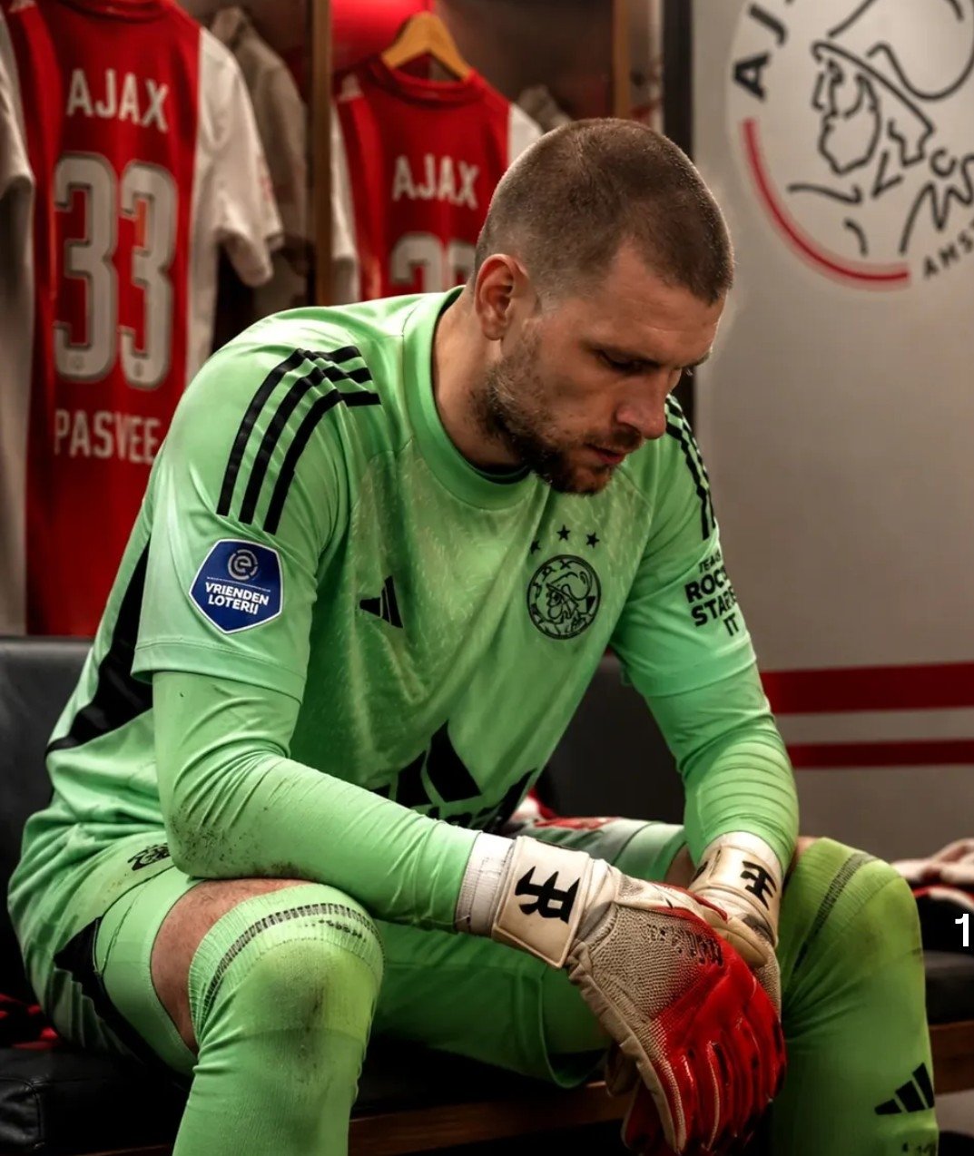 Maarten Paes Cadangan Saat Ajax Hajar FC Sion 4-2 di Play-off Liga Konference 1 IMG 20260821 084741