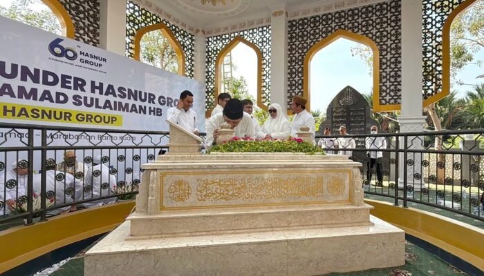 Ziarah ke Makam Founder, Hasnur Group Kenang Perjuangan H Abdussamad Sulaiman HB 3 IMG 20260826 175602