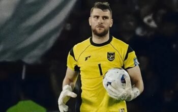 Maarten Paes Cadangan, Ajax Bungkam Sion 5-3 dan Lolos ke Babak Utama Liga Conference