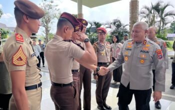 15 Taruna Akpol dan AAL Turun ke Tiga Sekolah Rakyat di Kalsel, Begini Harapan Kapolda 4 WhatsApp Image 2026 08 07 at 18.00.44