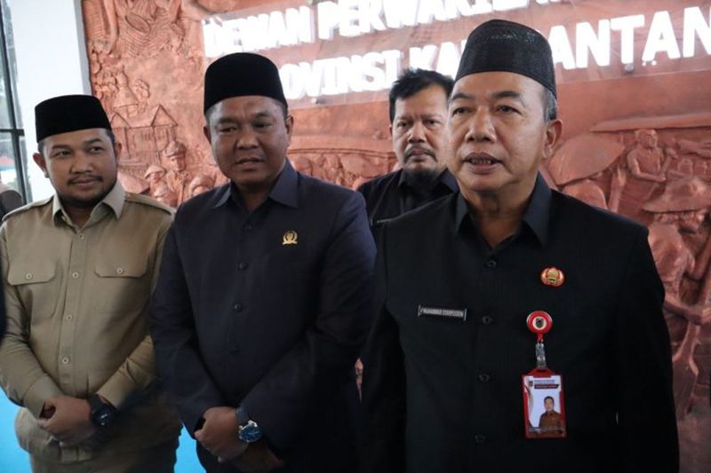 1 55 klm adv Kontrak Pemprov 9 Rancangan APBD Kalsel 2027