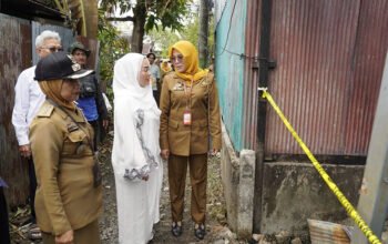 Tinjau Lokasi Kebakaran Belitung Selatan, TP PKK Banjarmasin Salurkan Bantuan Logistik 5 5 kontrak2