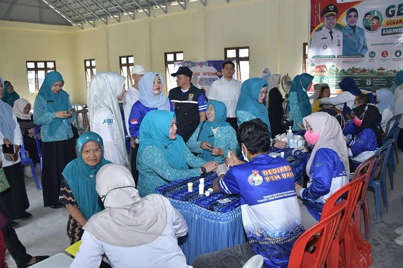 Layanan Pemeriksaan HPV DNA, Pasar Murah, dan Pembinaan PHBS 1 Hal 12 HSS 3 klm 1