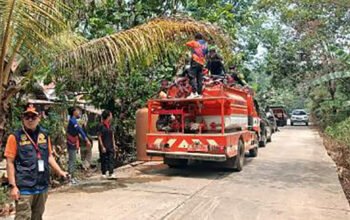Kemarau Panjang, Sembilan Desa Halong Krisis Air Bersih 4 Hal 2 Bal 1 3 klm