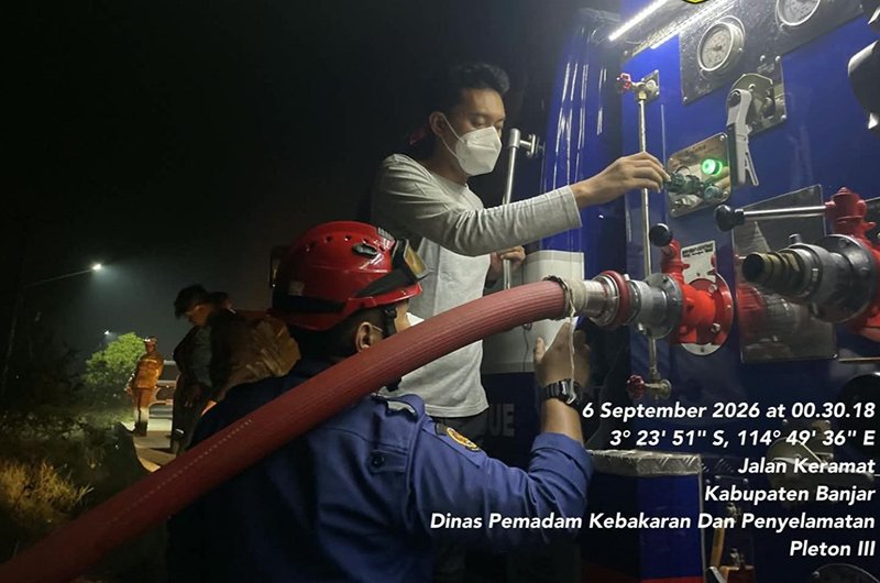 Penanganan Karhutla di Tungkaran, Bupati Turun Langsung ke Lokasi 1 Hal 4 4 KLM Martapura Penanganan karhutla