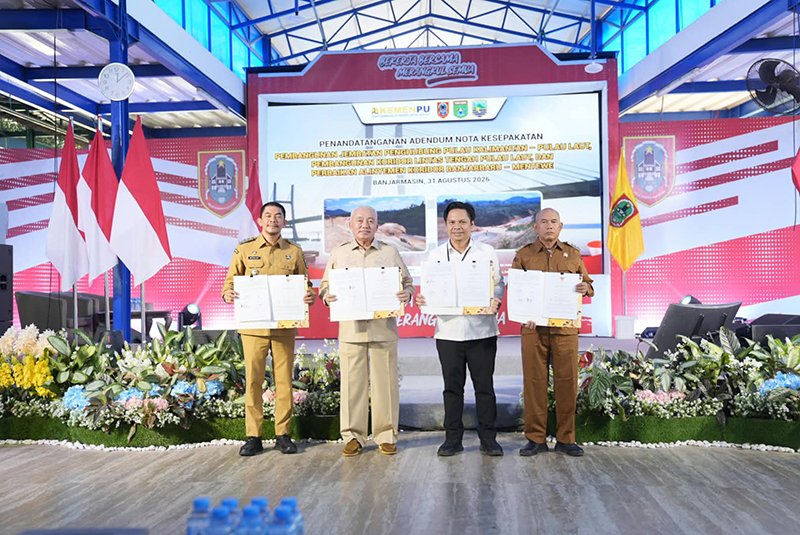 Bupati Kotabaru Tanda Tangani Adendum Nota Kesepakatan Bersama Proyek Strategis Kal-Sel 1 Hal 4 Kotabaru 1 3 klm